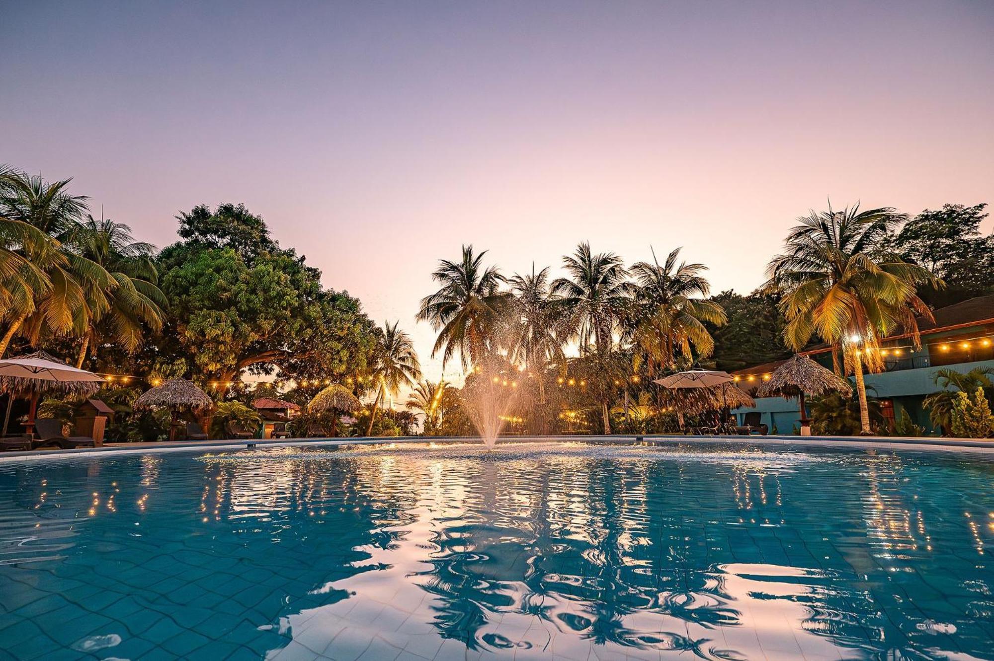 Beach Break Resort Jaco Exterior photo
