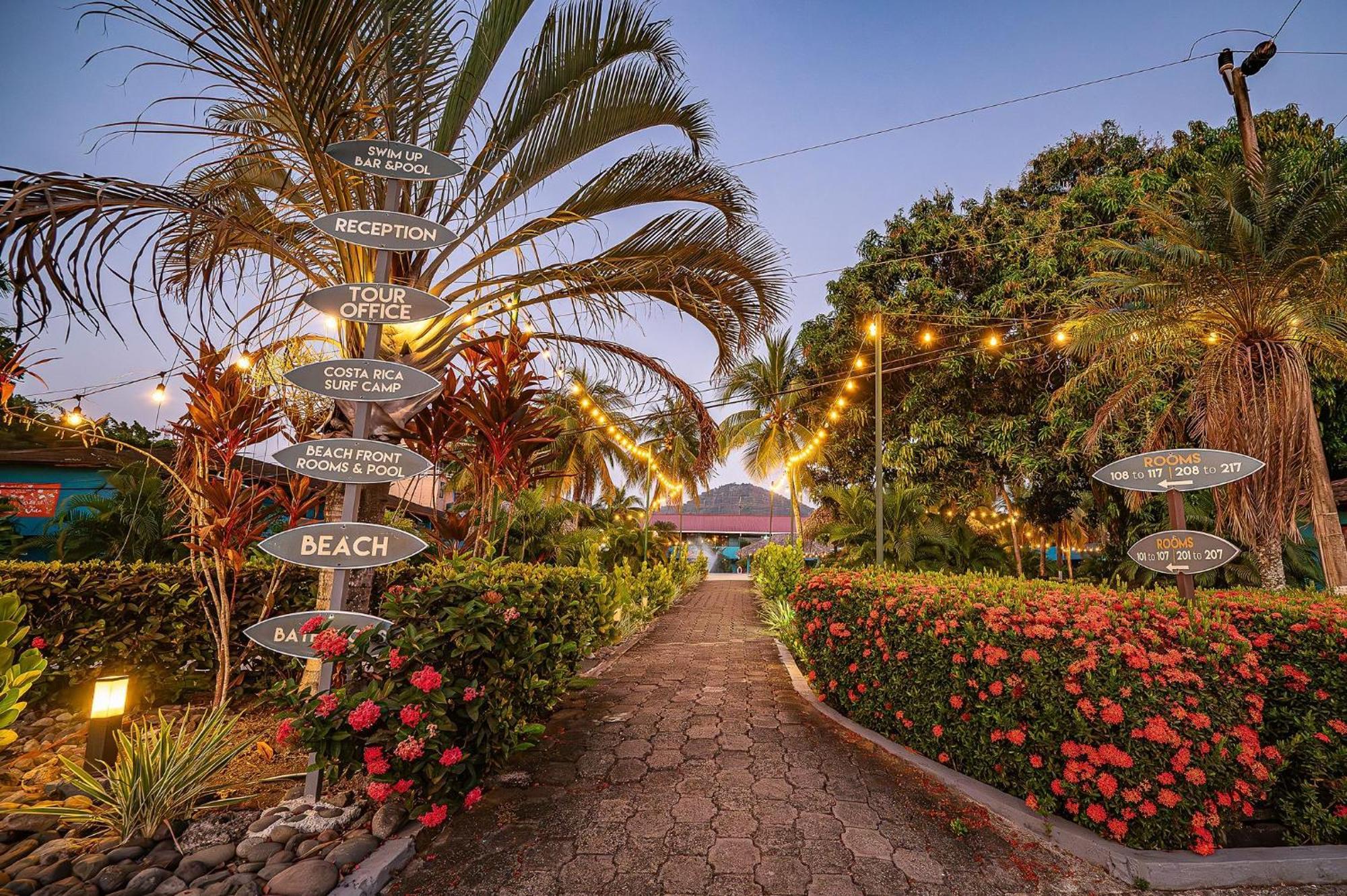 Beach Break Resort Jaco Exterior photo